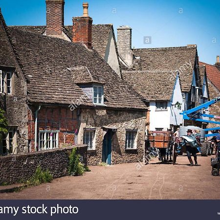 The Nest At Bramble Cottage Lacock Exterior photo